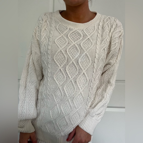 Large Vintage Cable Knit Sweater - Picture 2 of 6